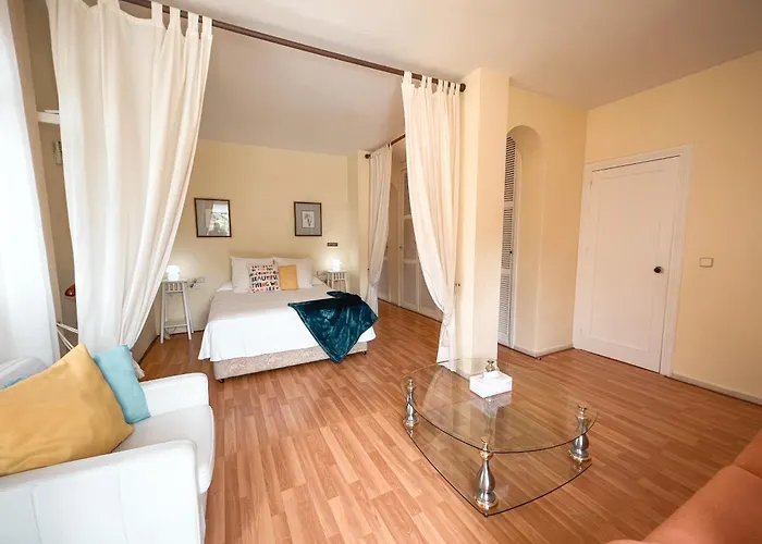 Vila Beautiful Close To Puerto Banus By *